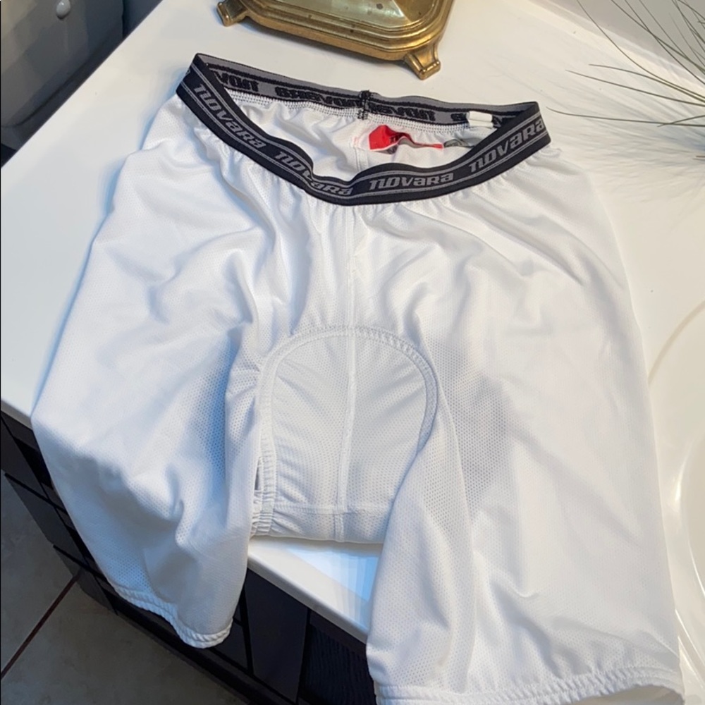 Men’s cycling shorts